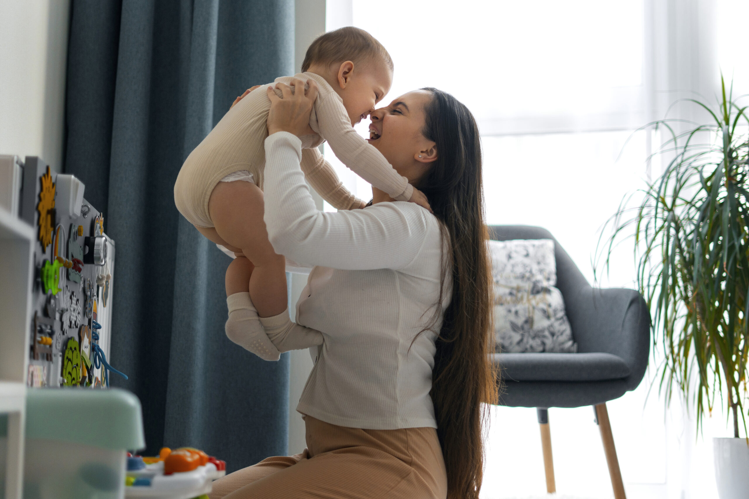 Mujer en maternidad, introducción a recuperación posparto